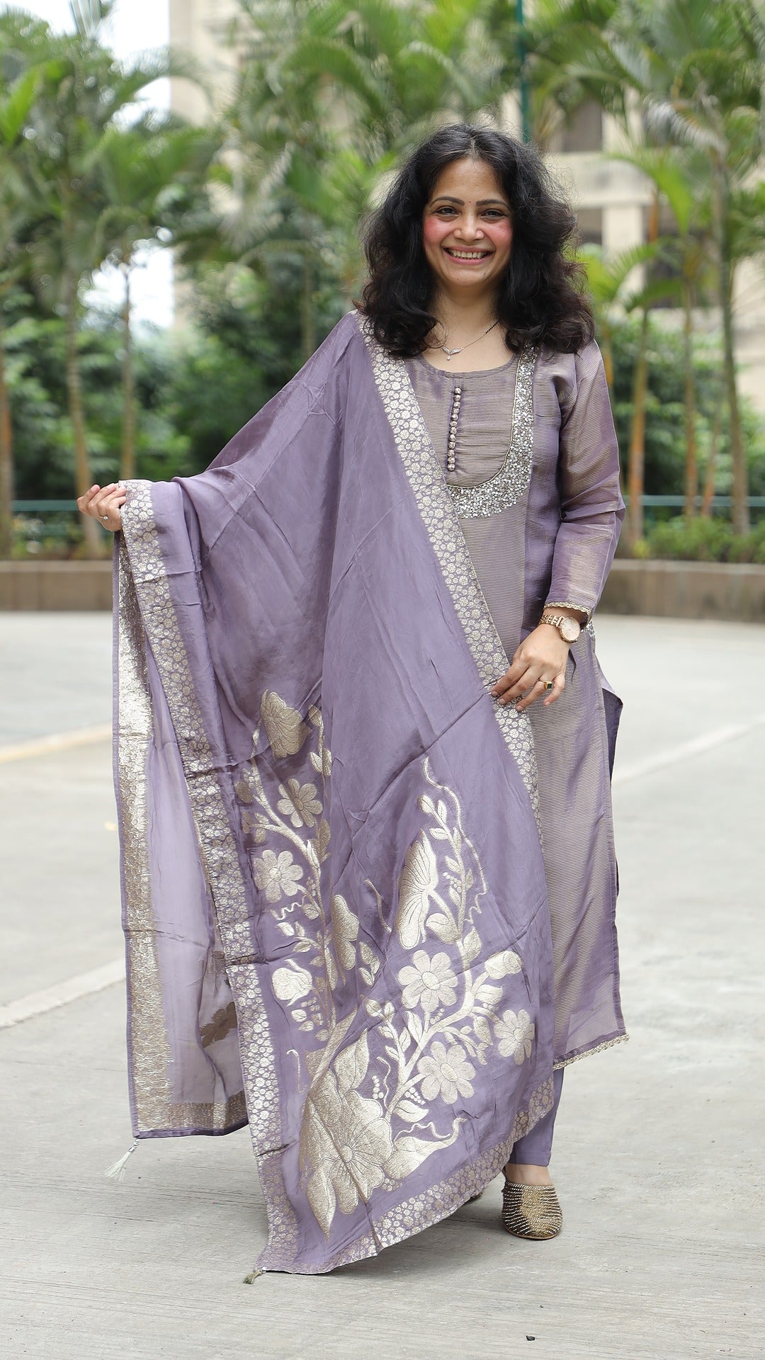 Dusty Lavender Colour Tissue Silk Banarsi Dupatta Set