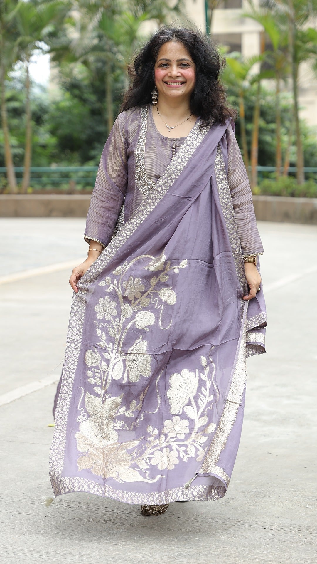 Dusty Lavender Colour Tissue Silk Banarsi Dupatta Set