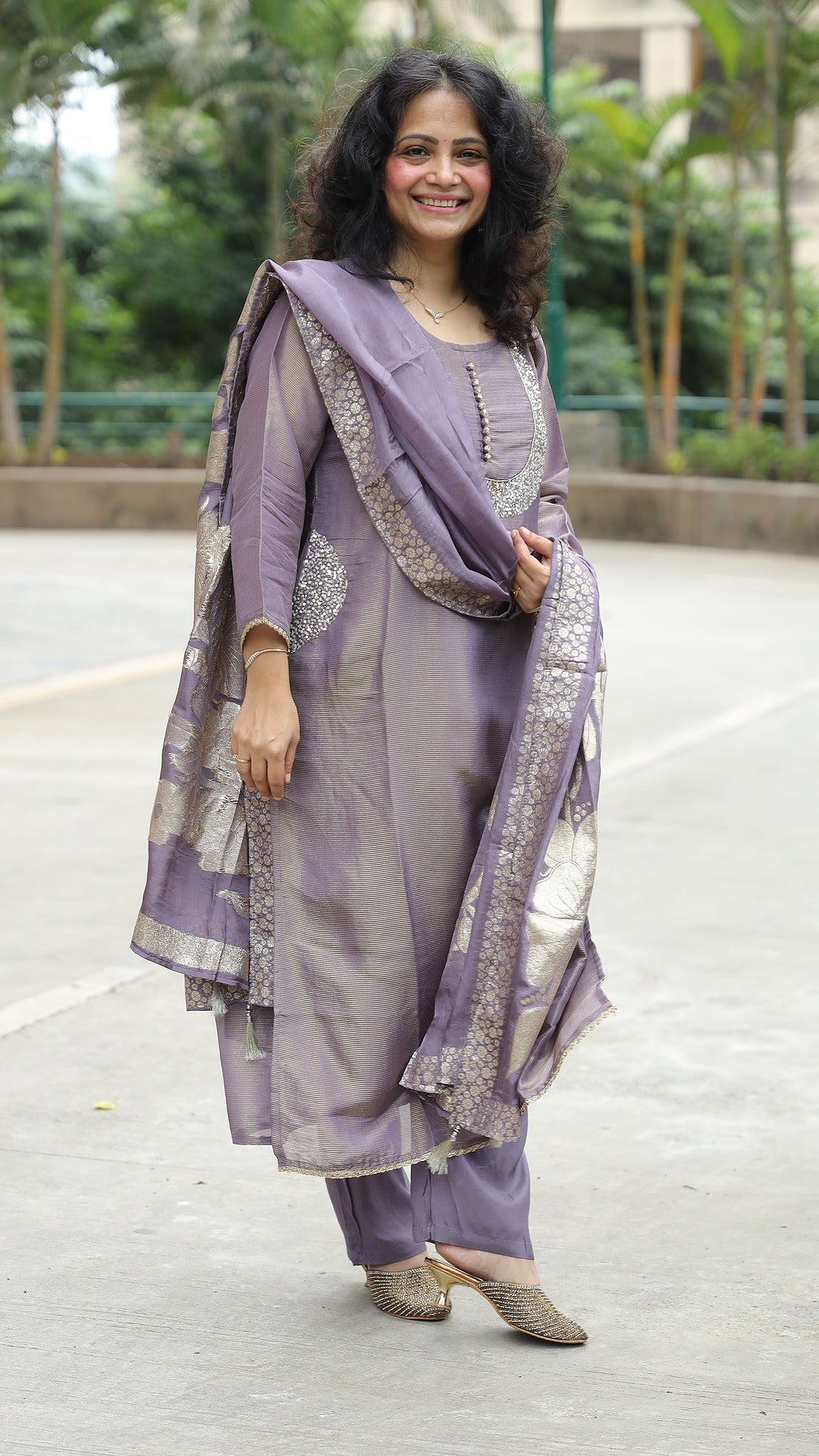 Dusty Lavender Colour Tissue Silk Banarsi Dupatta Set