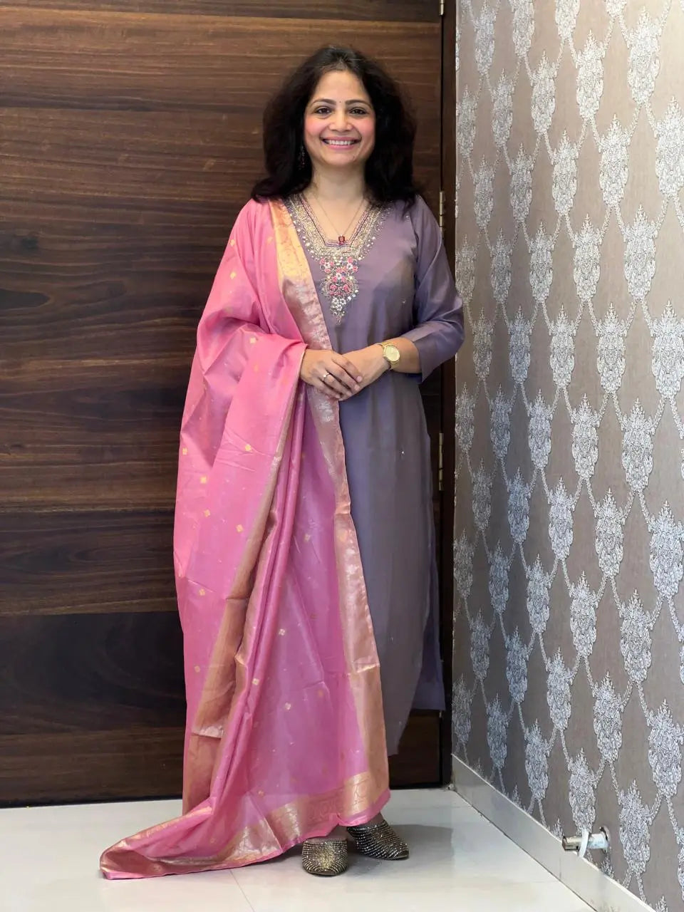 Lavendar Colour Roman Shimmer Dupatta Set
