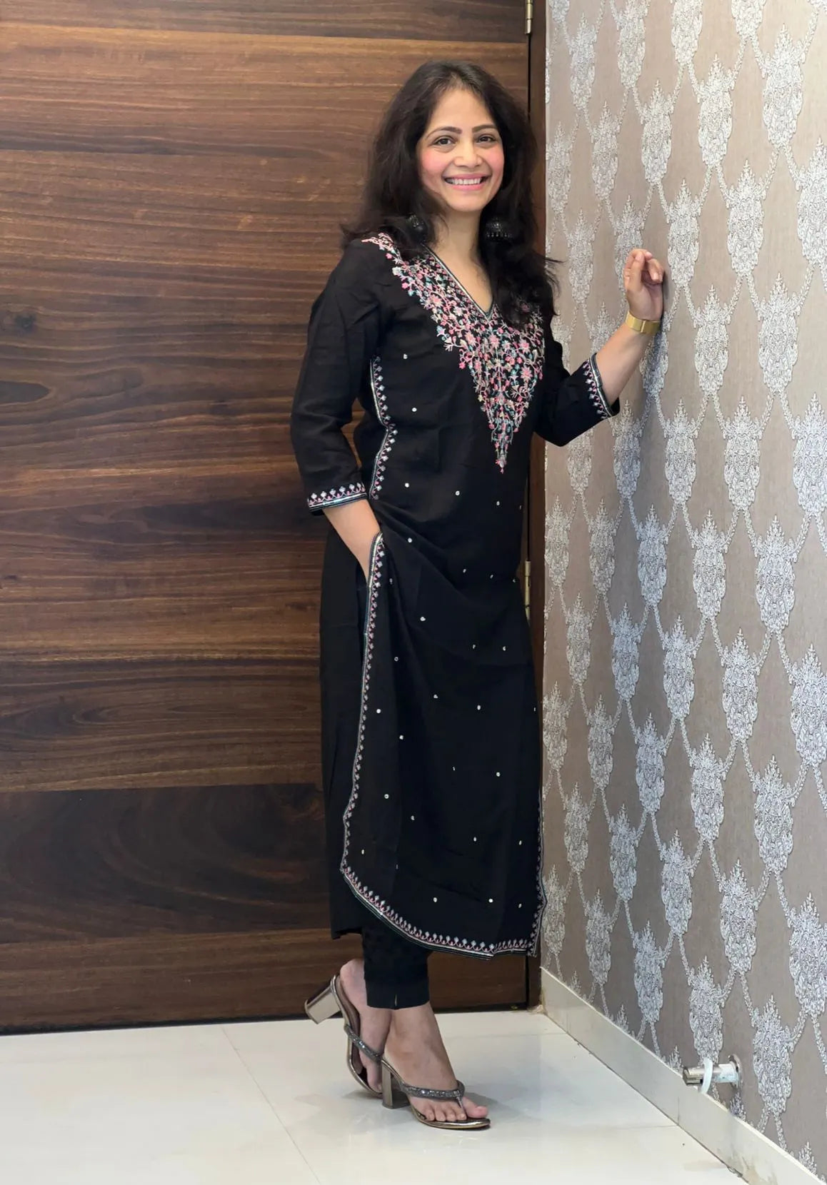 Black Color Kashmiri Embroidery Kurti