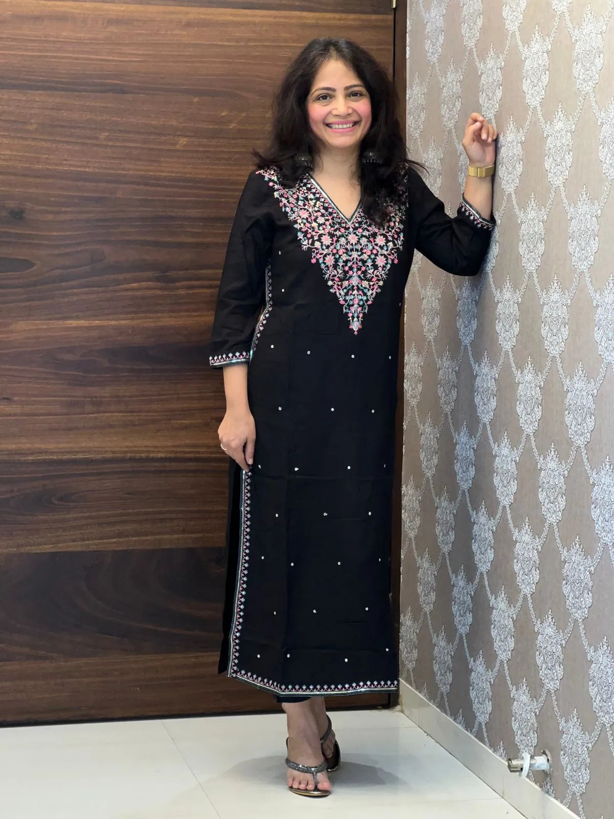Black Color Kashmiri Embroidery Kurti