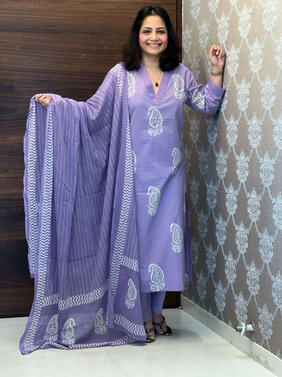 Hand Block Print Lavendar Color Pure Cotton Dupatta Set
