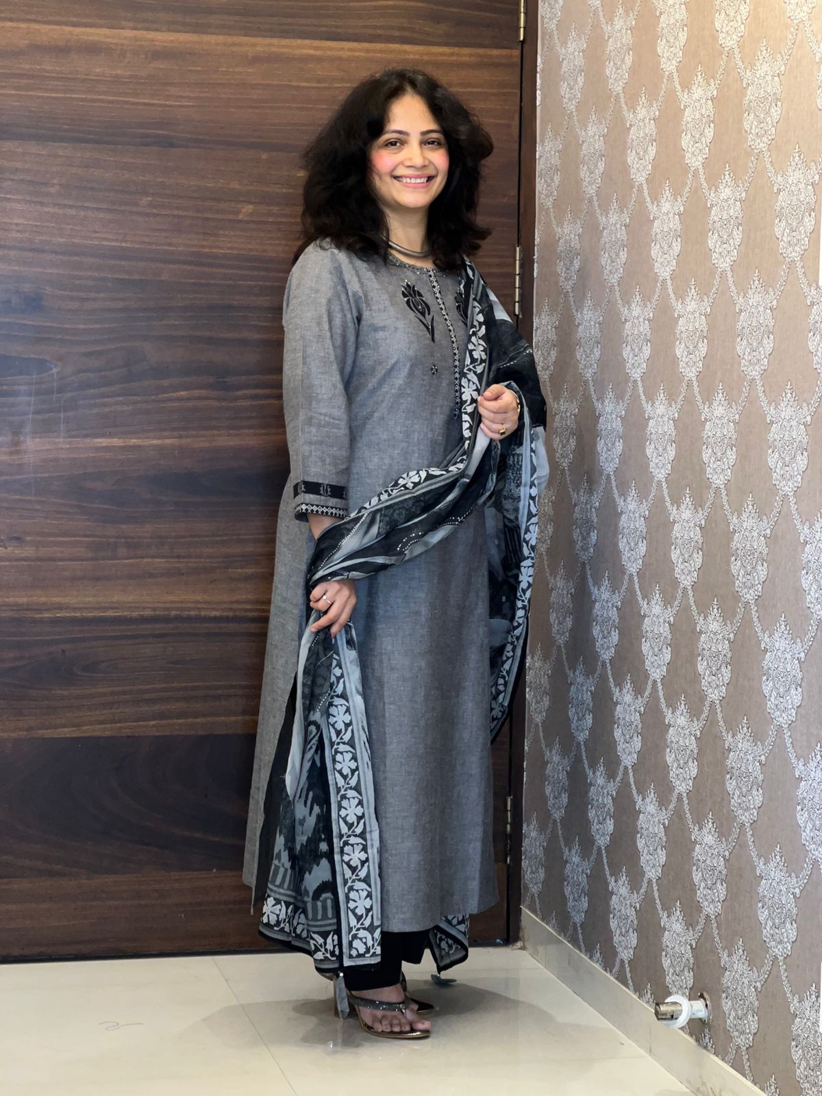 Gray-Black Color Pure Handloom Cotton Dupatta Set