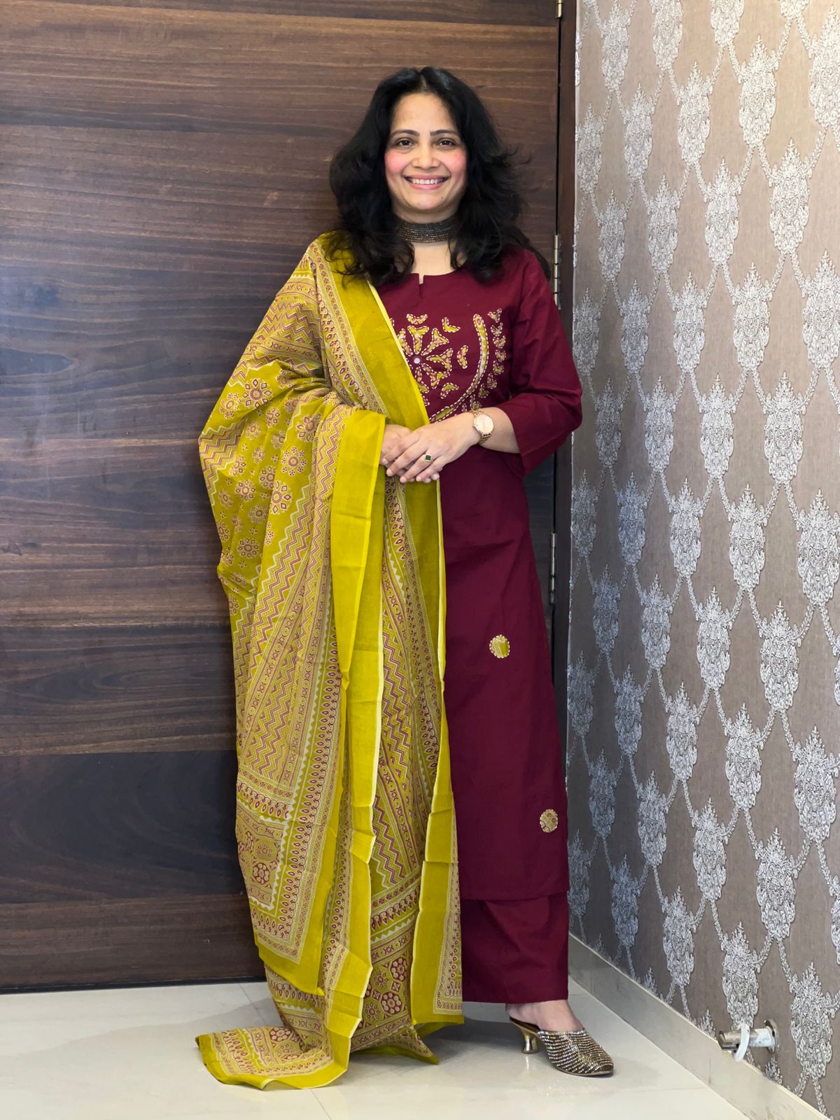 Deep Maroon Colour Daboo Cotton Applique Work Dupatta Set