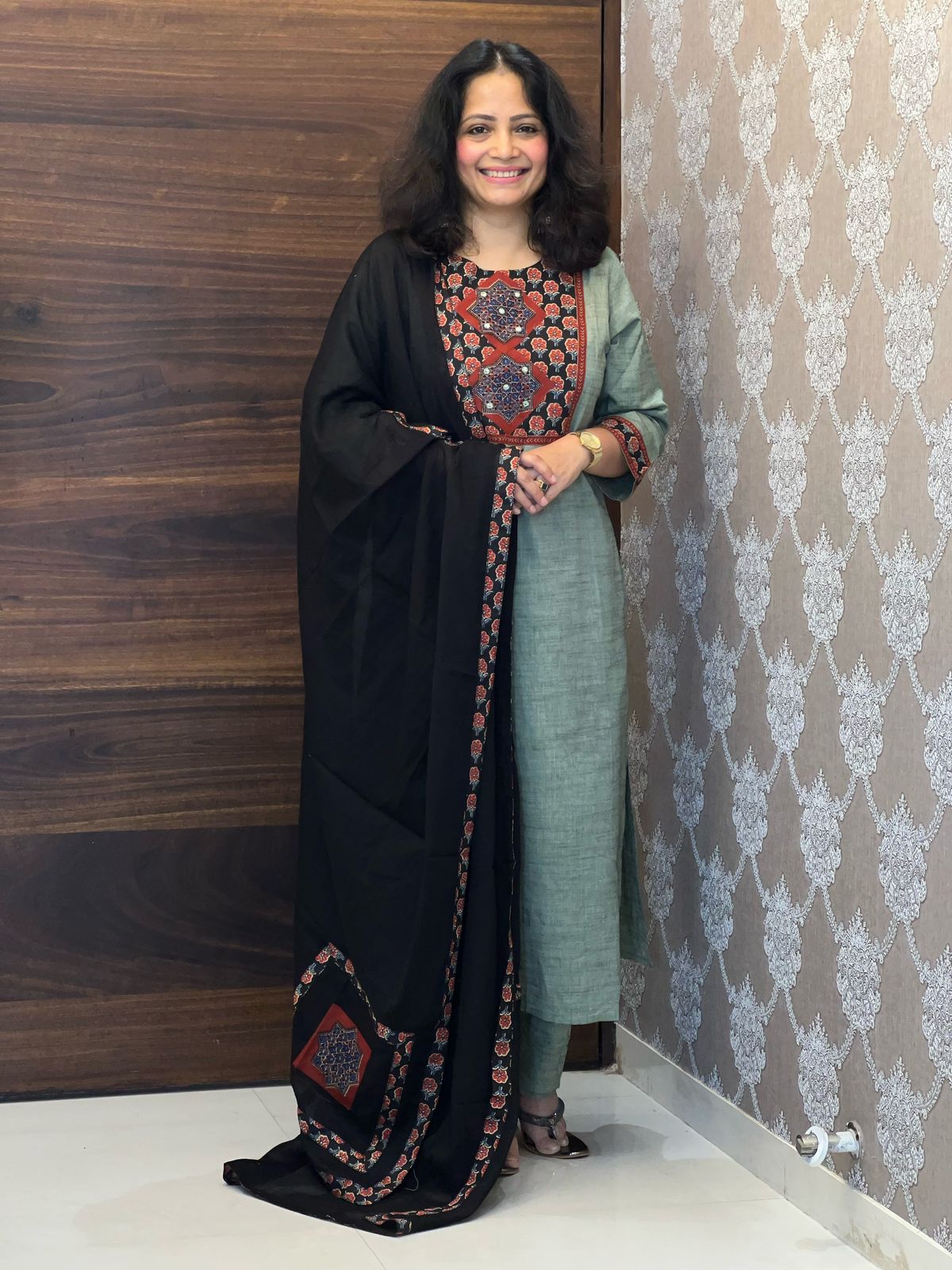 Handloom Cotton Applique Dupatta Set