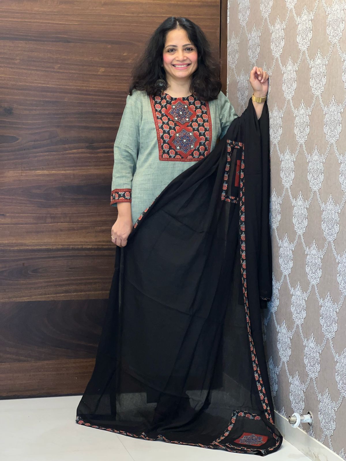 Handloom Cotton Applique Dupatta Set