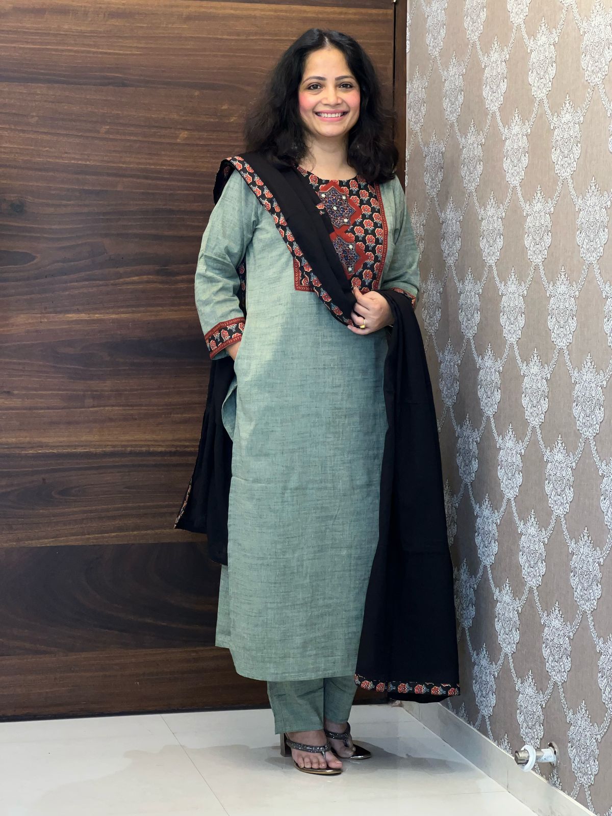 Handloom Cotton Applique Dupatta Set