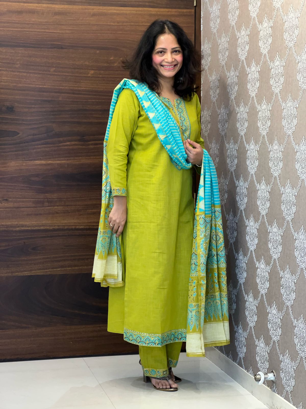Lime Green Color Slub Cotton Dupatta Set