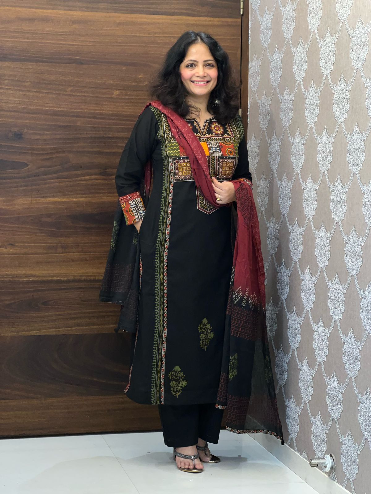 Black-Maroon Cotton Flex Dupatta Set