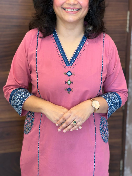 Onion Color Double Side Pocket Dupatta Set