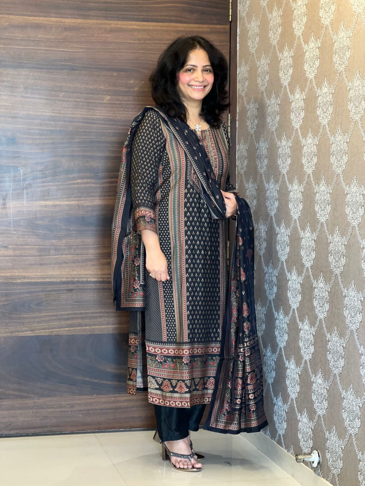 Black Color Modal Muslin Dupatta Set