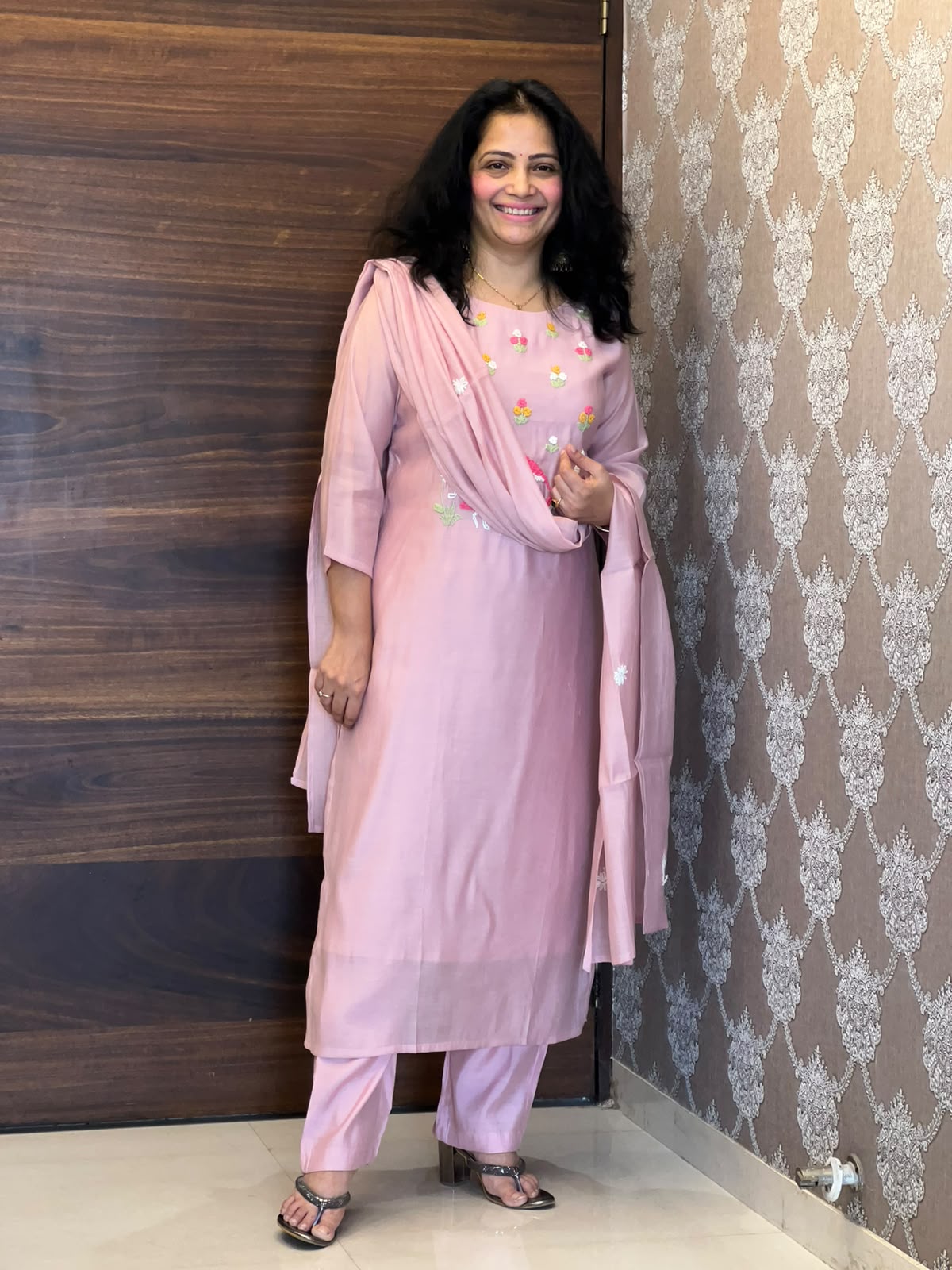 Pastel Pink Color Mul Chanderi Dupatta Set With Bird Embroidery