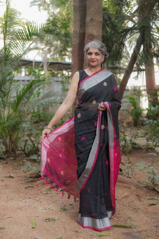 Black Cotton Saree - Magenta Pallu