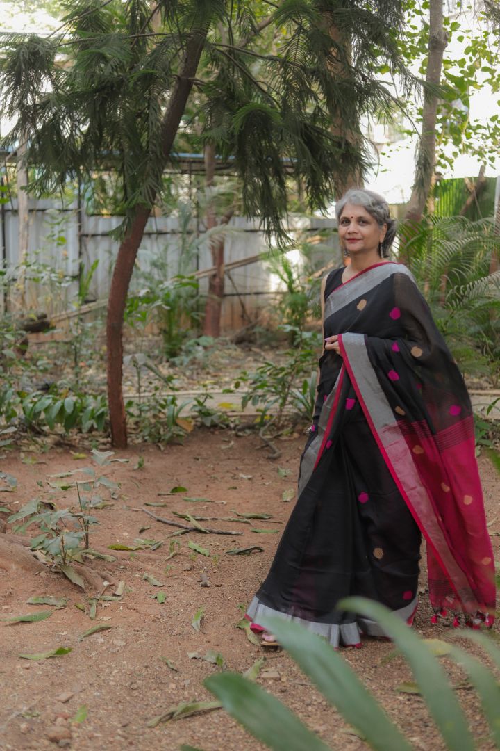 Black Cotton Saree - Magenta Pallu