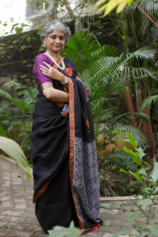 Black /Dark Pink- Linen jamdani saree