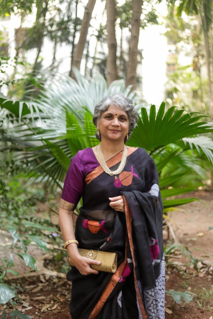 Black /Dark Pink- Linen jamdani saree