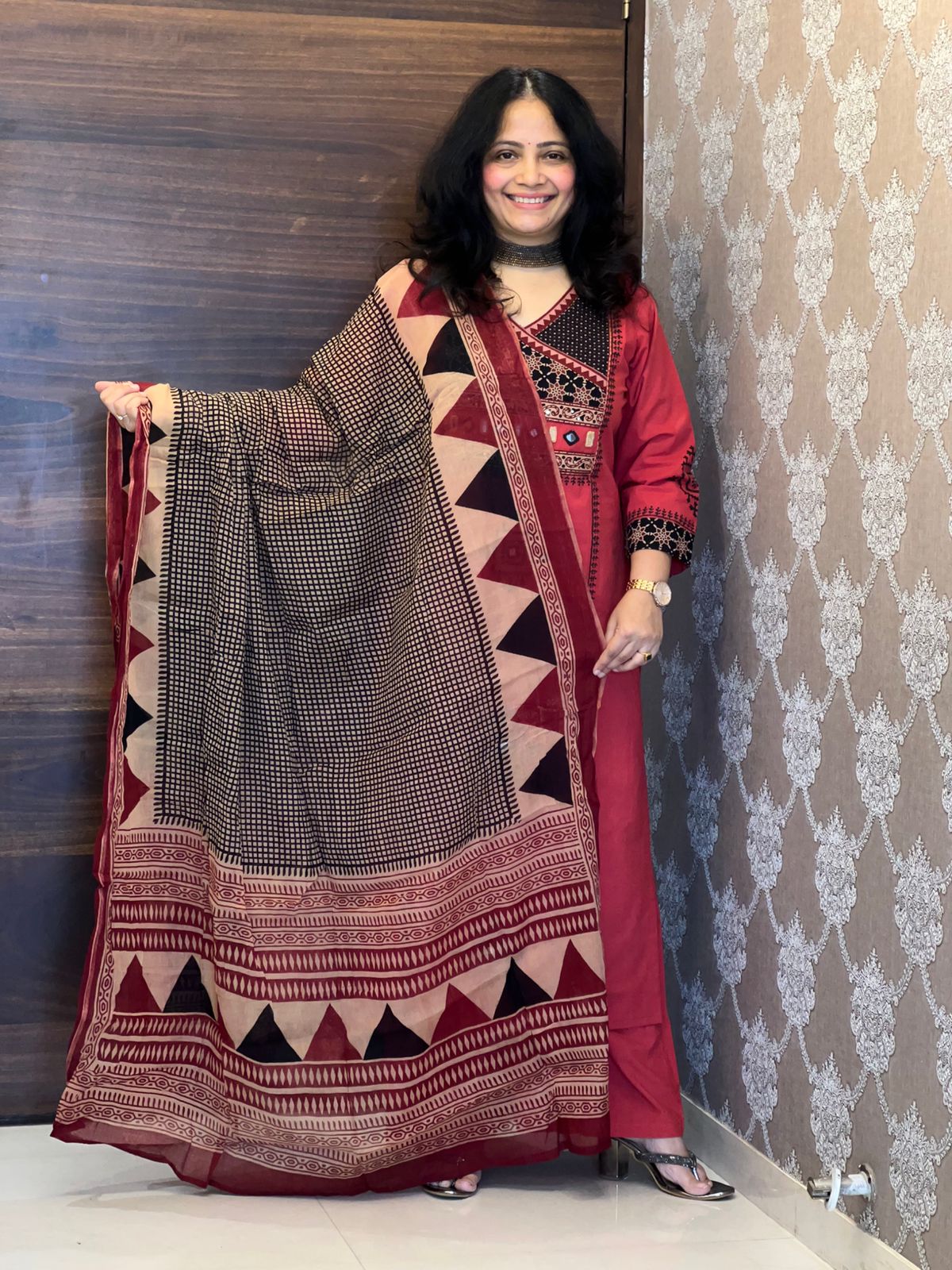 Gajari Dabu Cotton Dupatta Set