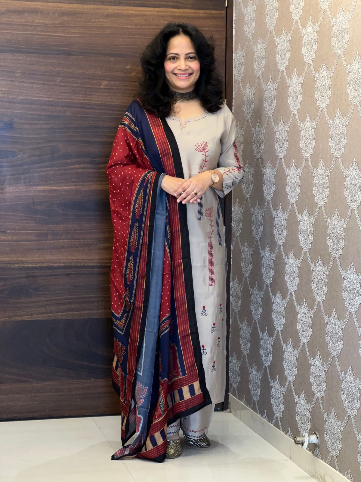 Soft Dove Grey Color Modal Muslin Set With Maroon Dupatta