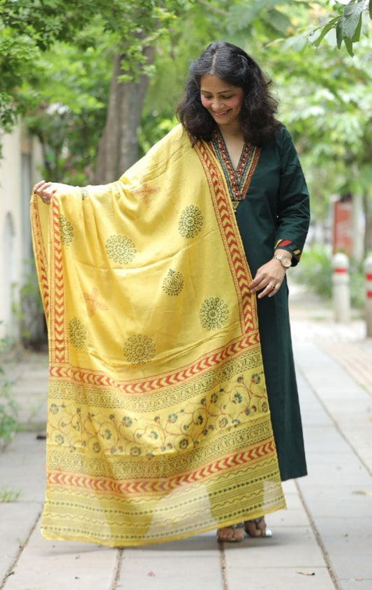 Bottle Green Colour Applique Work Premium Cotton Dupatta Set