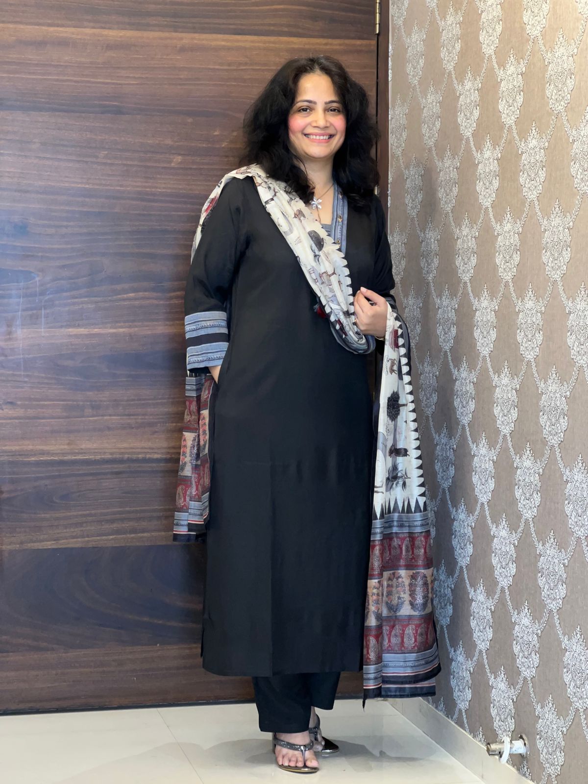 Black Colour Pure Muslin Dupatta Set