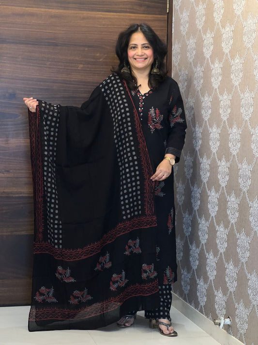 Black Color Block-Printed Pure Cotton Dupatta Set