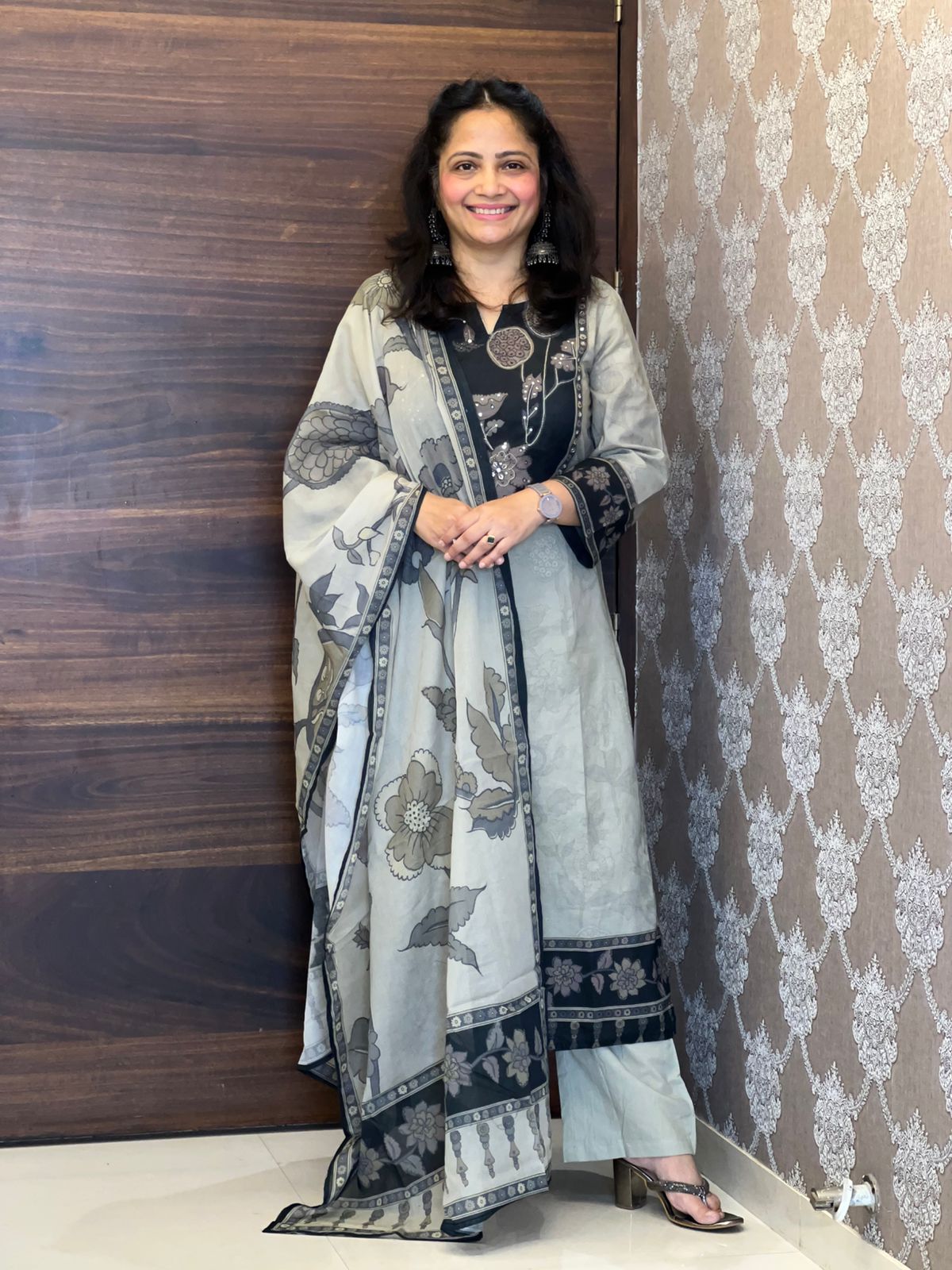 Digital Printed Muted Off-White Colour Pure Cotton Dupatta Set
