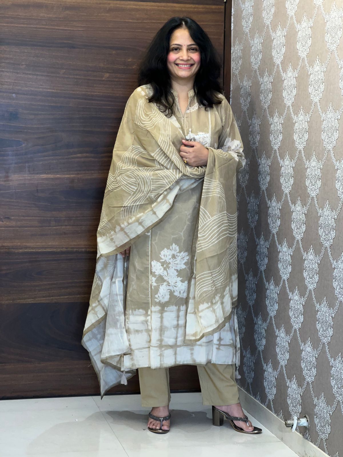 Soft Beige Colour Digital Printed Pure Cotton Dupatta Set