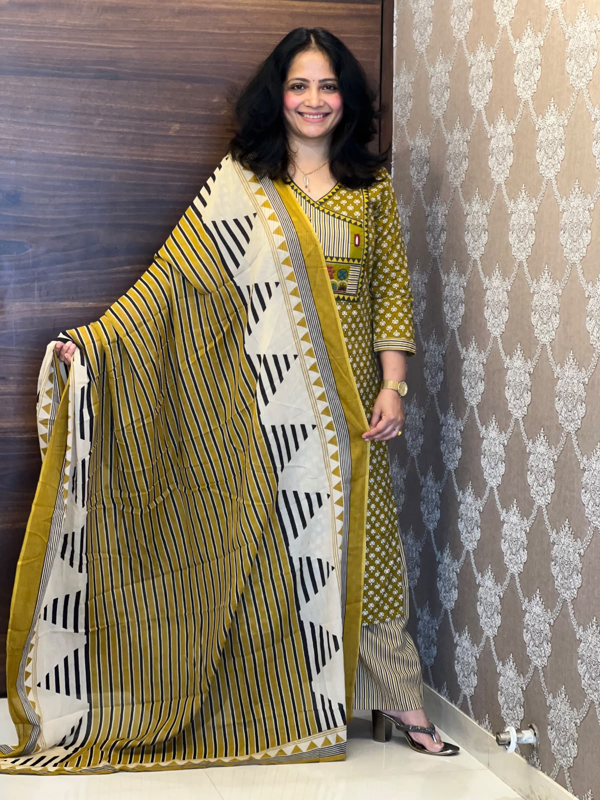Olive Mustard Pure Cotton Dupatta Set