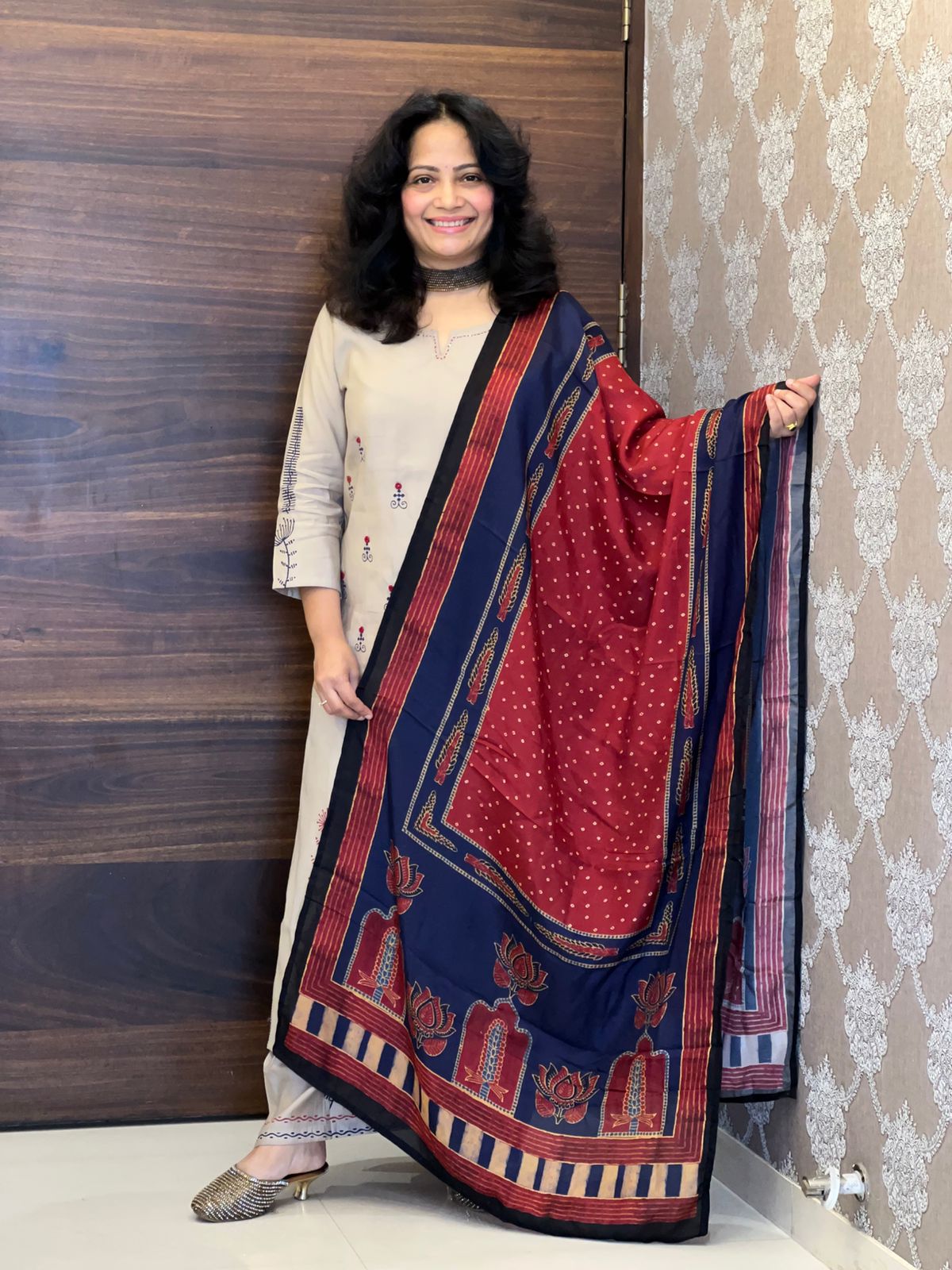 Soft Dove Grey Color Modal Muslin Set With Maroon Dupatta