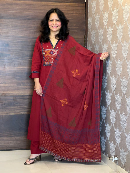 Maroon Colour Premium Cotton Dupatta Set