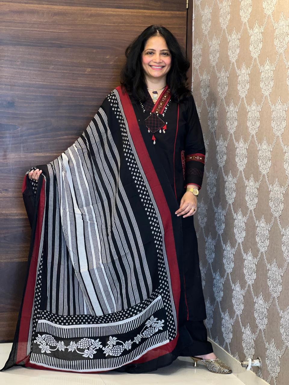 Black Colour Dabu Cotton Dupatta Set