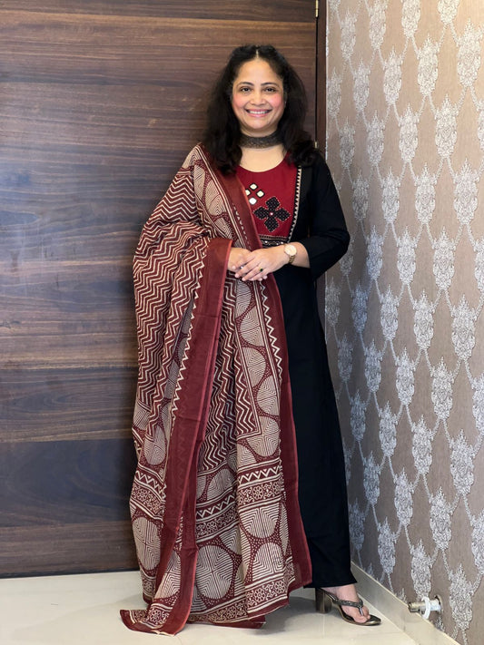 Black-Brown Colour Dabu Cotton Dupatta Set