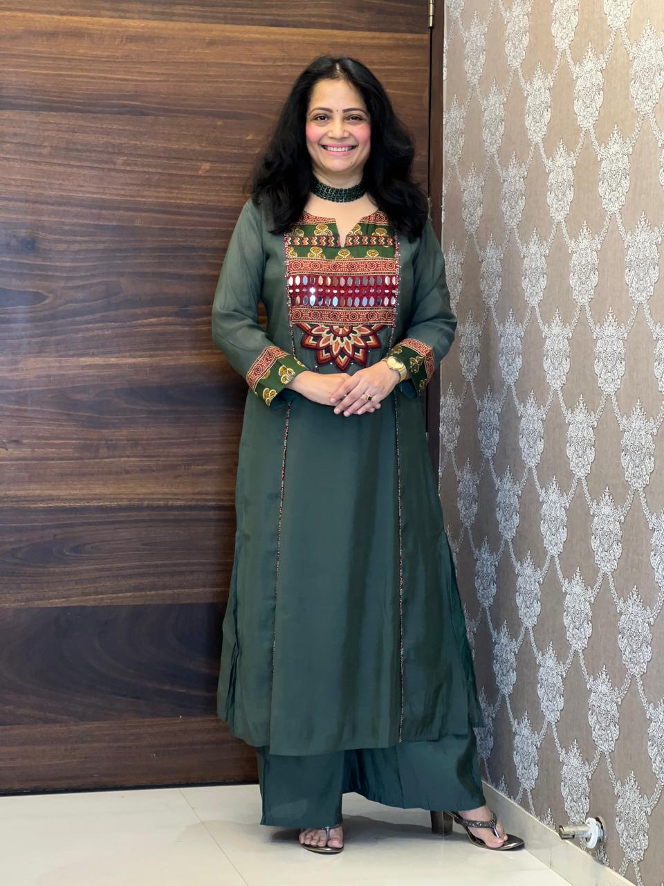 Green Color Mul Chanderi Dupatta Set
