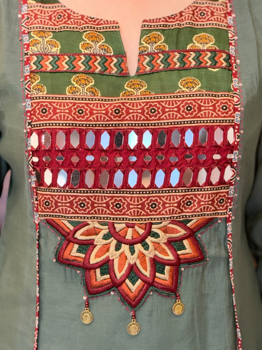 Green Color Mul Chanderi Dupatta Set