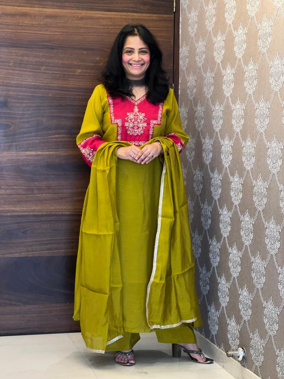 Mustard-Pink Color Mul Chanderi Dupatta Set