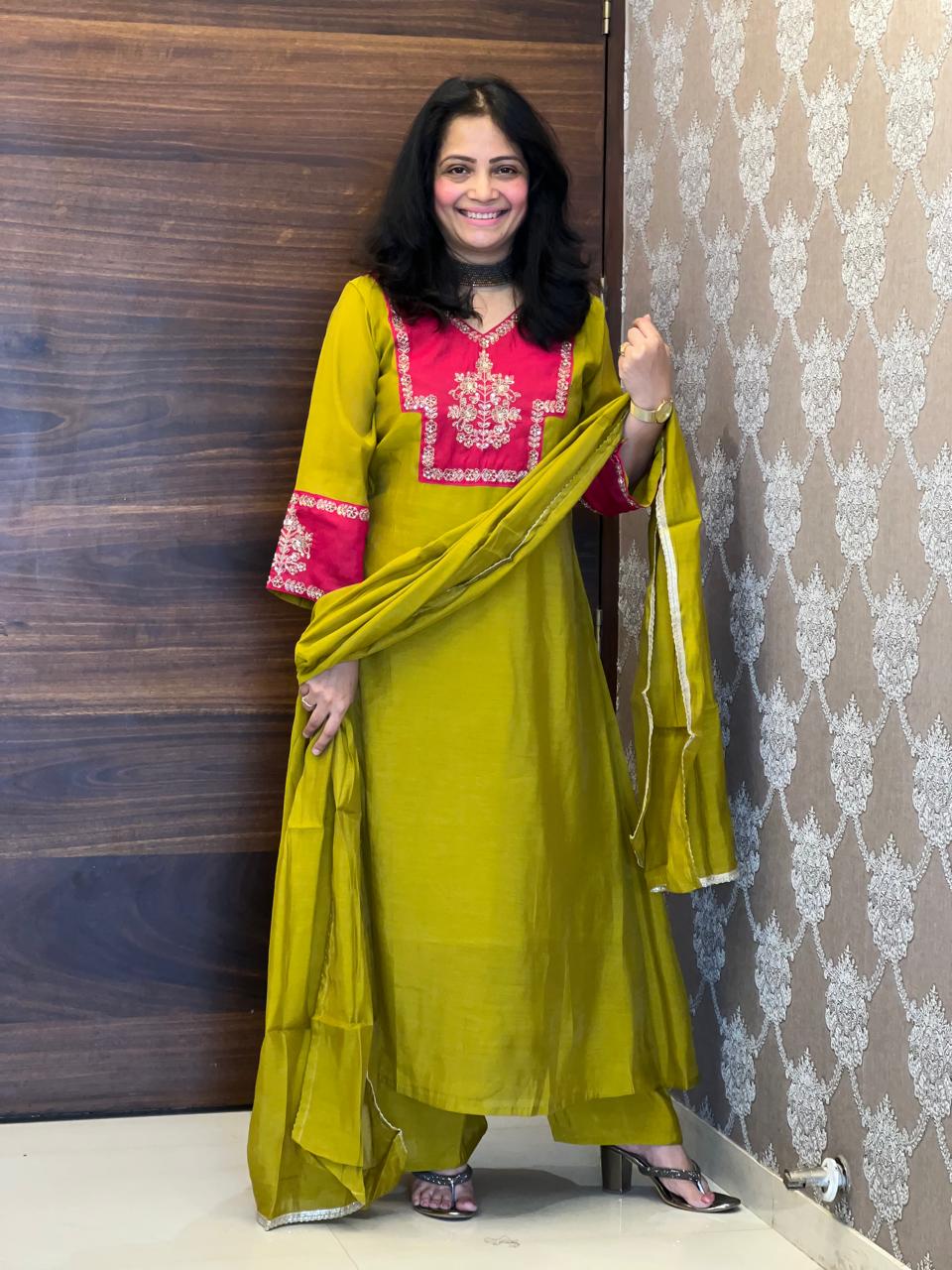 Mustard-Pink Color Mul Chanderi Dupatta Set